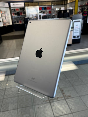 iPad 6th Gen 32GB WiFi Pre-owned