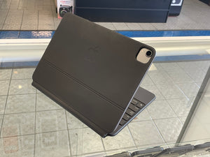 Apple Magic Keyboard 11 Inch Pre-owned