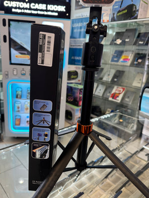 Q13 Smart Tracking Tripod