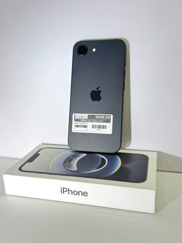iPhone 16e 128gb AT&T Pre-owned