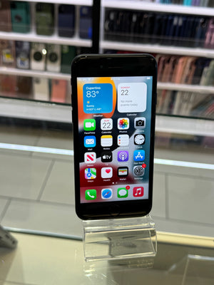 iPhone 7 32GB Unlocked Pre-owned