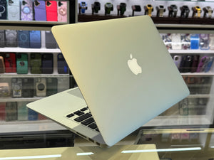 MacBook Air 13 2015 8GB 256GB Pre-owned