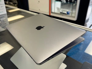 MacBook Pro 13" 2020 i5 8GB 512GB Pre-owned