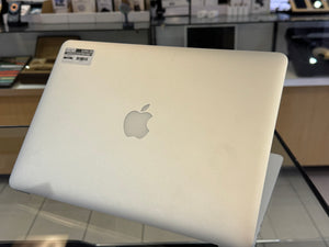 Macbook Air 13 2017 8GB 128GB Pre-owned