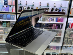 MacBook Pro 13 2022 8GB 512GB Pre-owned