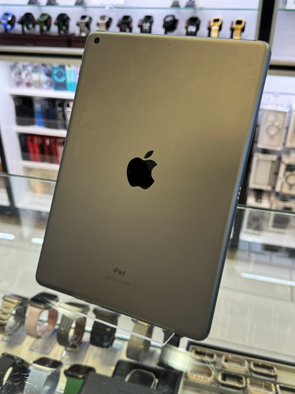 iPad 8th Gen 32GB WiFi Pre-owned