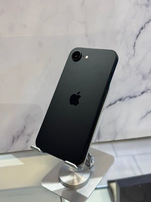 iPhone 16e 128GB Metro Pre-owned