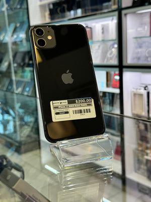 iPhone 11 64GB Boost Mobile Pre-owned