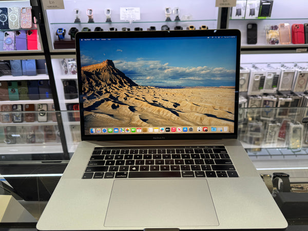 Macbook Pro 15 2019 16GB 512GB Pre-owned
