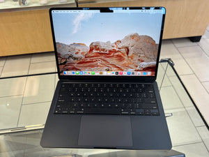 MacBook Air 13 2022 M2 8GB 256GB Pre-owned