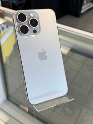 iPhone 15 Pro Max 256GB Unlocked Pre-owned