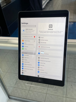 iPad 8th Gen 32GB WiFi Pre-owned