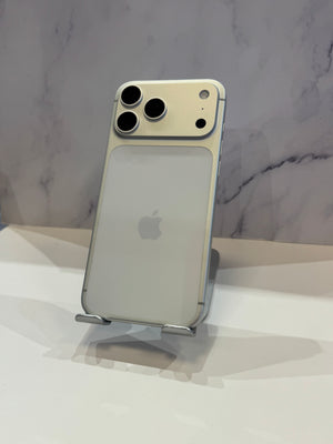 iPhone 17 Pro Max 256GB Unlocked Pre-owned