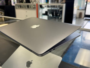 MacBook Pro 13" 2020 i5 8GB 512GB Pre-owned