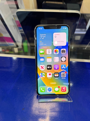 iPhone X 64GB Unlocked Pre-owned