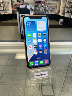 iPhone XR 64GB Unlocked Pre-owned