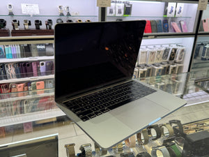 MacBook Pro 2019 i5 8GB 512GB Pre-owned
