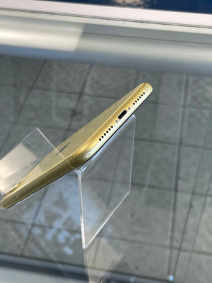 iPhone 11 64GB Unlocked Pre-owned