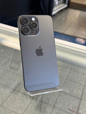 iPhone 15 Pro Max 256GB Unlocked Pre-owned