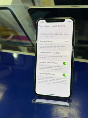 iPhone X 64GB Unlocked Pre-owned
