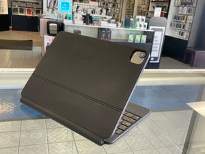 Apple Magic Keyboard 11 Inch Pre-owned