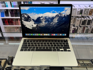 Macbook Pro 13 2020 i5 8GB 256GB Pre-owned