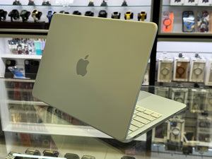 Macbook Neo 13" 8GB 256GB Pre-owned