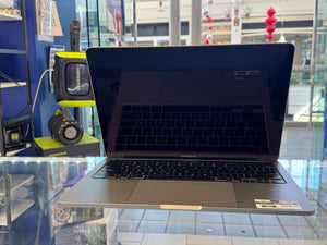 MacBook Pro 13" M1 2020 16gb 256gb Pre-owned