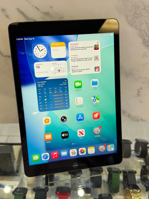 iPad 9th Gen 64GB WiFi + LTE Pre-owned