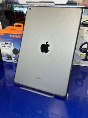 iPad 7th Gen 128GB WiFi Pre-owned
