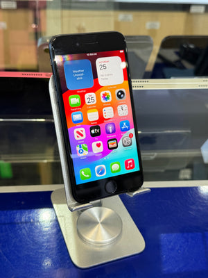 iPhone SE 2020 64GB Unlocked Pre-owned