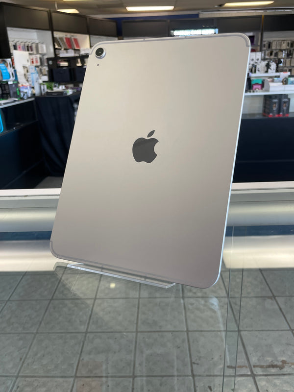 iPad 11 128GB WiFi and LTE Pre-owned