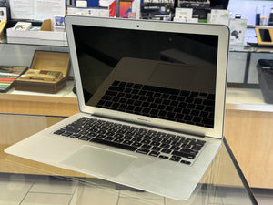 Macbook Air 13 2017 8GB 128GB Pre-owned