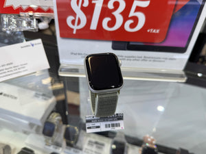 Apple Watch SE 44MM GPS Pre-owned
