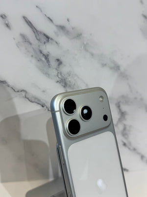 iPhone 17 Pro 256GB Unlocked Pre-owned