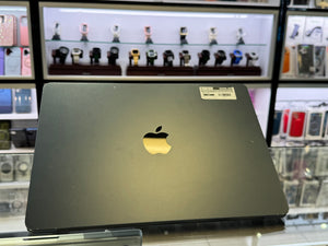 Macbook Air 13 2022 M2 8GB 256GB Pre-owned