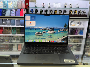 Macbook Pro 14 2024 16GB 512GB Pre-owned
