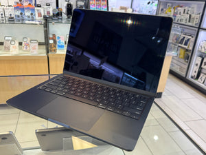 MacBook Air 13 2022 M2 8GB 256GB Pre-owned