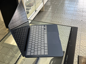 Macbook Neo A18 Pro 8GB 256GB Pre-owned