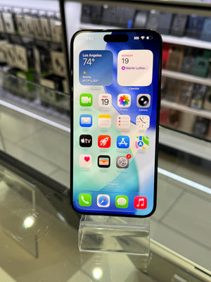 iPhone 15 Pro Max 256Gb Unlocked Pre-owned