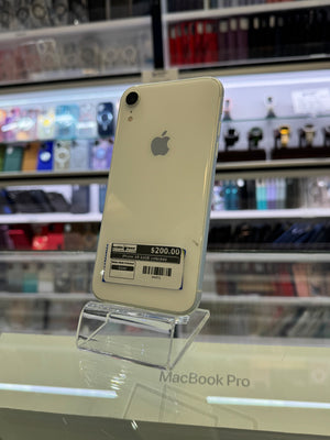 iPhone XR 64GB Unlocked Pre-owned