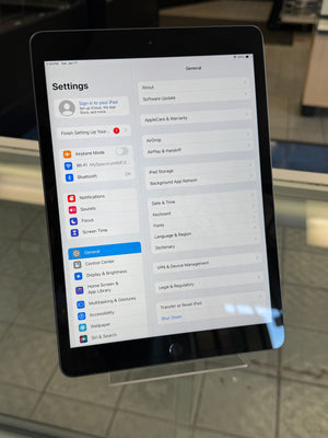 iPad 8th Gen 32GB WiFi Pre-owned