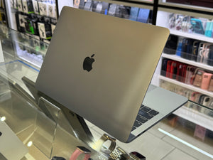 MacBook Pro 2019 i5 8GB 512GB Pre-owned