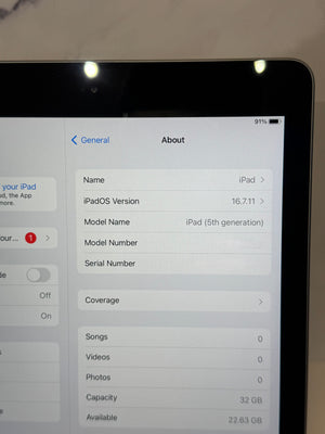 Apple iPad 5th Gen 32GB Wifi Pre-owned