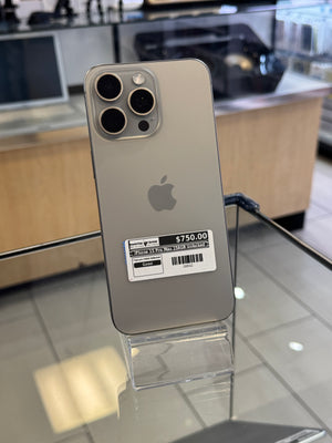 iPhone 15 Pro Max 256GB Unlocked Pre-owned