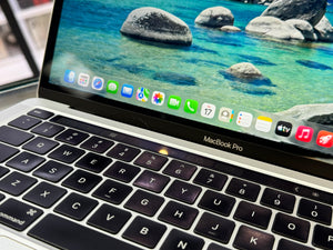 Macbook Pro 13 M1 8GB 256GB Pre-owned