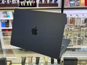 MacBook Air 13" 2025 M4 16GB 256GB