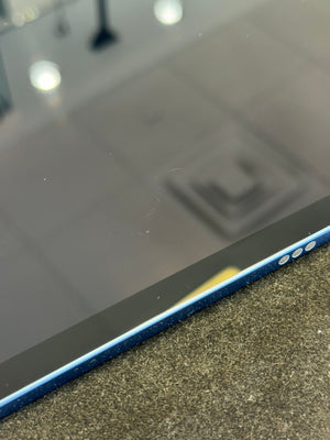 iPad 11 128GB WiFi & LTE Pre-owned