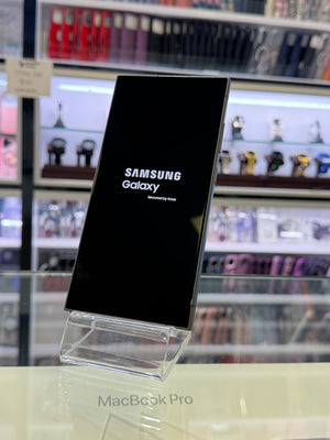 Samsung Galaxy S24 Ultra 256GB Unlocked Pre-Owned