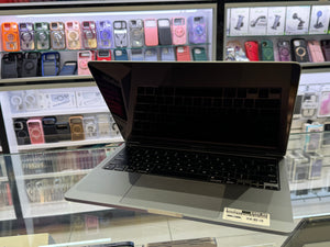 Macbook Pro 13 2020 M1 8GB 256GB Pre-owned
